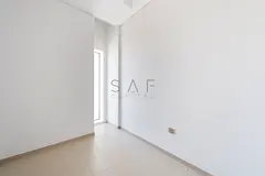 EXCLUSIVE | VACANT | HIGH CEILING