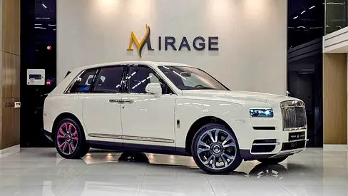Rolls Royce - CULLINAN - V 12 CYLINDERS - 2021 MODEL - GCC SPECS - 22,000 KM - UNDER WARRANTY AGENCY