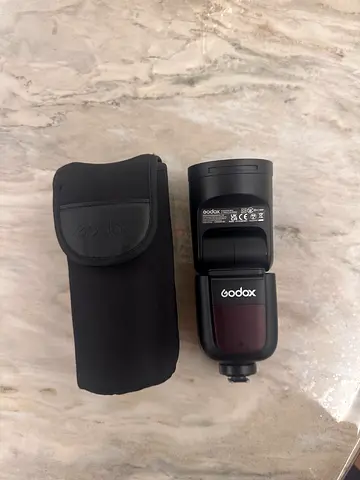 Godox V1 Flash with Protective Pouch - Good Condition