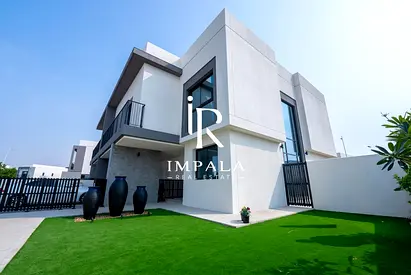 4 BR DUPLIX VILLA | SINGLE ROW | PREMIUM FINISHES | FAMILY LIFESTYLE