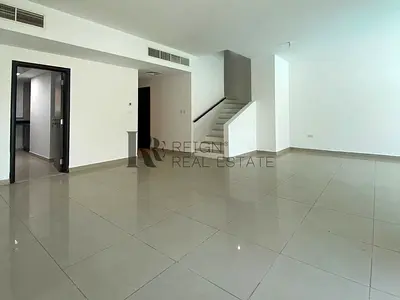 VACANT 5BR VILLA SINGLE ROW READY TO MOVE