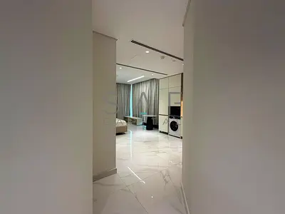 EXECUTIVE STUDIO | HIGH FLOOR | SKYLINE VIEW