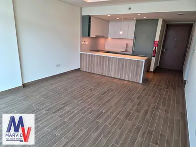 Pool View Corner | 3BR Apartment | Castleton Central Park