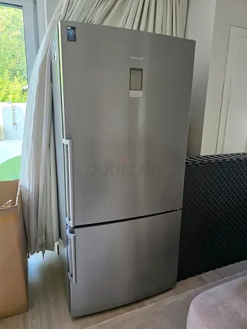 Under Warranty only 2 month Old simimes iq700 Lated Modal Botam freezer Almost Brand New Condition
