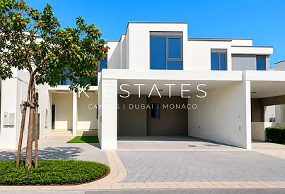 Upgraded | Near Park | Spacious | Chiller Free
