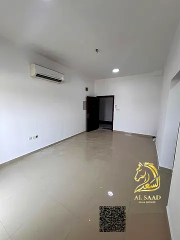 A spacious apartment with a practical design and prime location, suitable for individuals and small families, with easy access to main streets and var