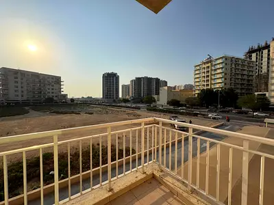 1 BR Apartment in Liwan with Dedicated Parking