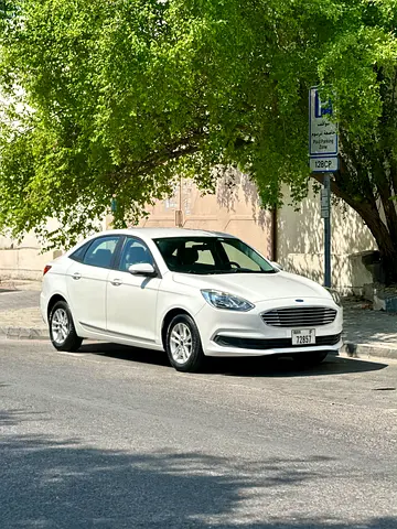 2020 Ford Escort Ambiente GCC Specs - Excellent Condition