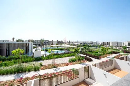 Stunning 3BR + Maid’s Townhouse | Single Row | Pool Facing | Direct from Owner
DIRECT FROM OWNER |