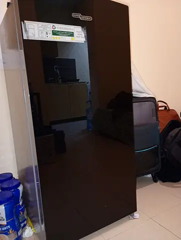 Refrigerator/ Lite used / Clean / Super General