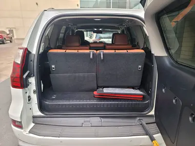 2017 Lexus GX 460 GCC Specs - Luxury SUV in Excellent Condition