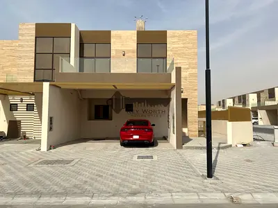 Corner 4BR Townhouse |Large Garden |Ready to move