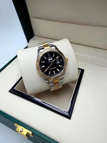Rolex-style Two-Tone Men's Watch with Black Dial (Automatic Look)
