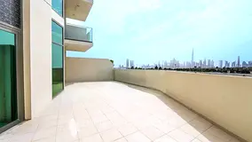 URGENT SALE | Huge Balcony | Skyline View | Rented