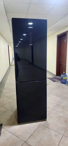 Hitachi bottom freezer