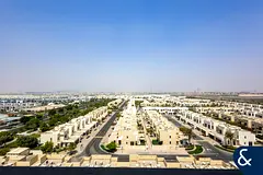 Townhouse View | High Floor | Spacious