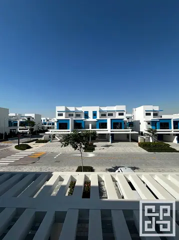 Vacant 4 Beds | Great for Family | Private Garden