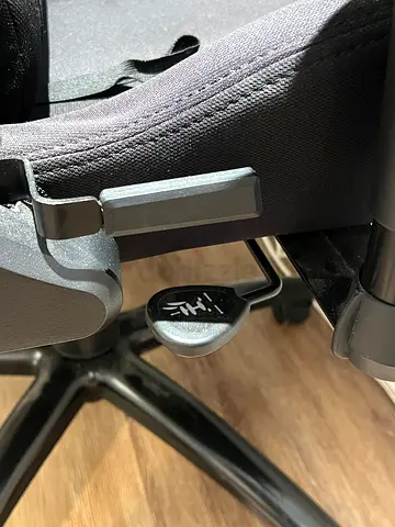 Used ergonomic office chair - adjustable tilt and height