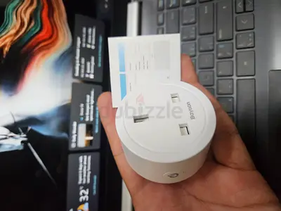 Smart Wi‑Fi Plug / Outlet - compact white plug