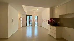 Ready to move / Spacious Layout / Well Maintained