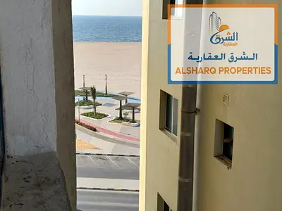 3️⃣  شقة غرفتين وصالة للإيجار السنوي في كورنيش عجمان (الصف الأول)  تفاصيل الشقة: غرفتين وصالة، 2 حمام، وموقع استراتيجي مباشر على كورنيش عجمان بسعر ممي