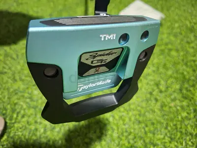 TaylorMade GTx TM1 Putter Baby Blue 33" incl. Cover