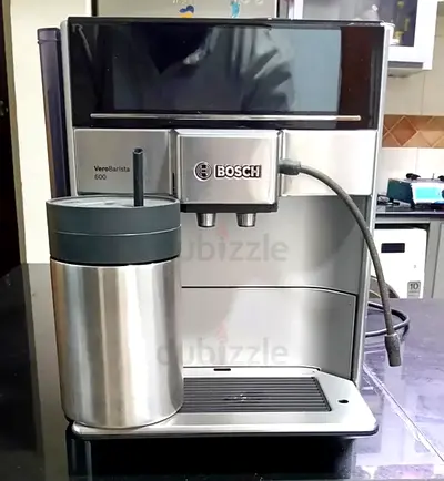 Bosch VeroBarista 600 Automatic Coffee Machine with Milk Container