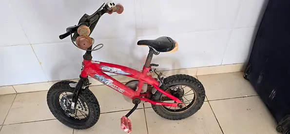 Children's 4/5 years bike- used