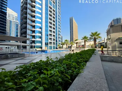 CORNER UNIT | POOL VIEW | TERRACE