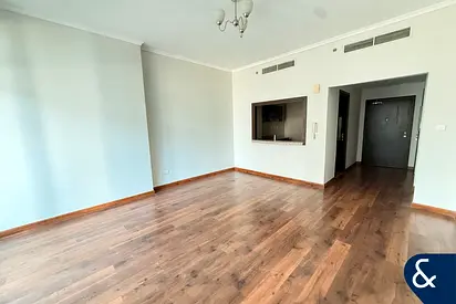 Upgraded | One Bed | Marina View | Vacant