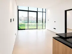 Vacant Now | Large 1 Bedroom Layout |