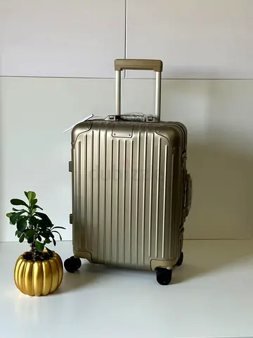 RIMOWA CHECK IN CABIN GOlD