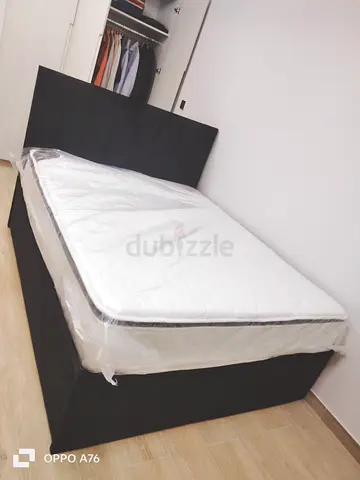 Queen bed fabric velvet and spring top memory foam mattress