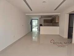 Vacant | Bright + Spacious | Canal +Stadium View