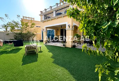 Luxury Fully Furnished 4BR Villa | Jumeirah Park