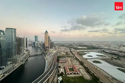 Prime Location | Large Layout | Canal View