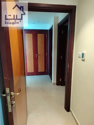 بسعر شامل جميع الفواتير باطلاله رائعه وفرش راقي ونظيف ومساحه كبيره وتوزيع ممتاز مع جيم ومسبح وساونا جاكوزي باركن