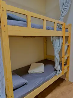 Bed Space for Male and Female Near Emirates Tower Metro Station