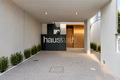 3 Bedroom | Single Row | On the Pool