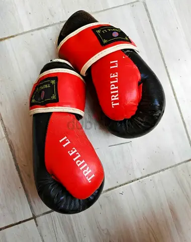 Boxing gloves