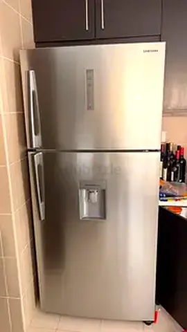 Samsung 2-door Top Freezer Fridge with Water Dispenser - Good Condition