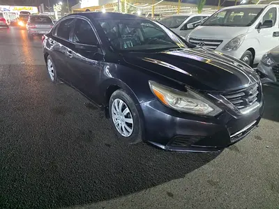 2018 Nissan Altima SE American Specs