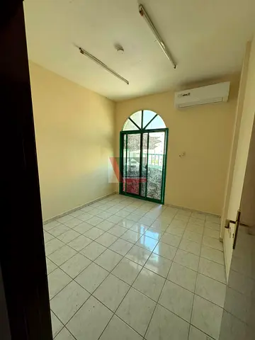 NO DEPOSIT 2BHK SPLIT AC INSTALL WITH BALCONY&JUST IN 25K* BU TINA
