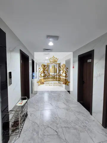 New building for sale in Sharjah, Al Tayy West area. Prime location: Situated on the main road, close to Dubai and opposite Al Suyoh. Freehold ownersh