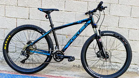 FOCUS Mountain Bike – Aluminum Frame – Hydraulic Disc Brakes