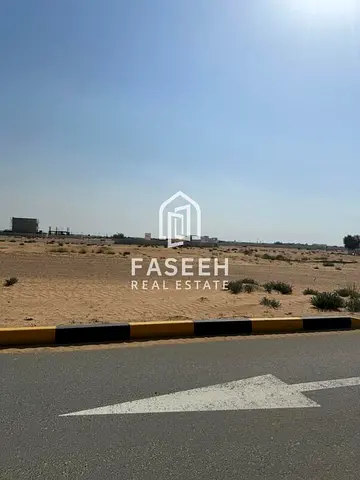 ارض مساحة واسعة قريبة من الشارع الرئيسي والمسجد جاهزة للبناء في مزيرعة الرحمانية