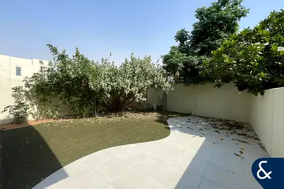 Single Row | Vacant Now | 3 Beds Plus Study
