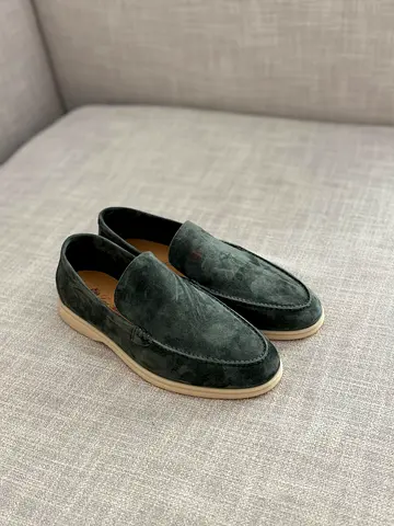 SHOES LP