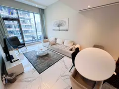 Elegant & Stylish | Canal View | Refined Livin