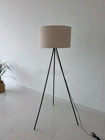 Floor lamp